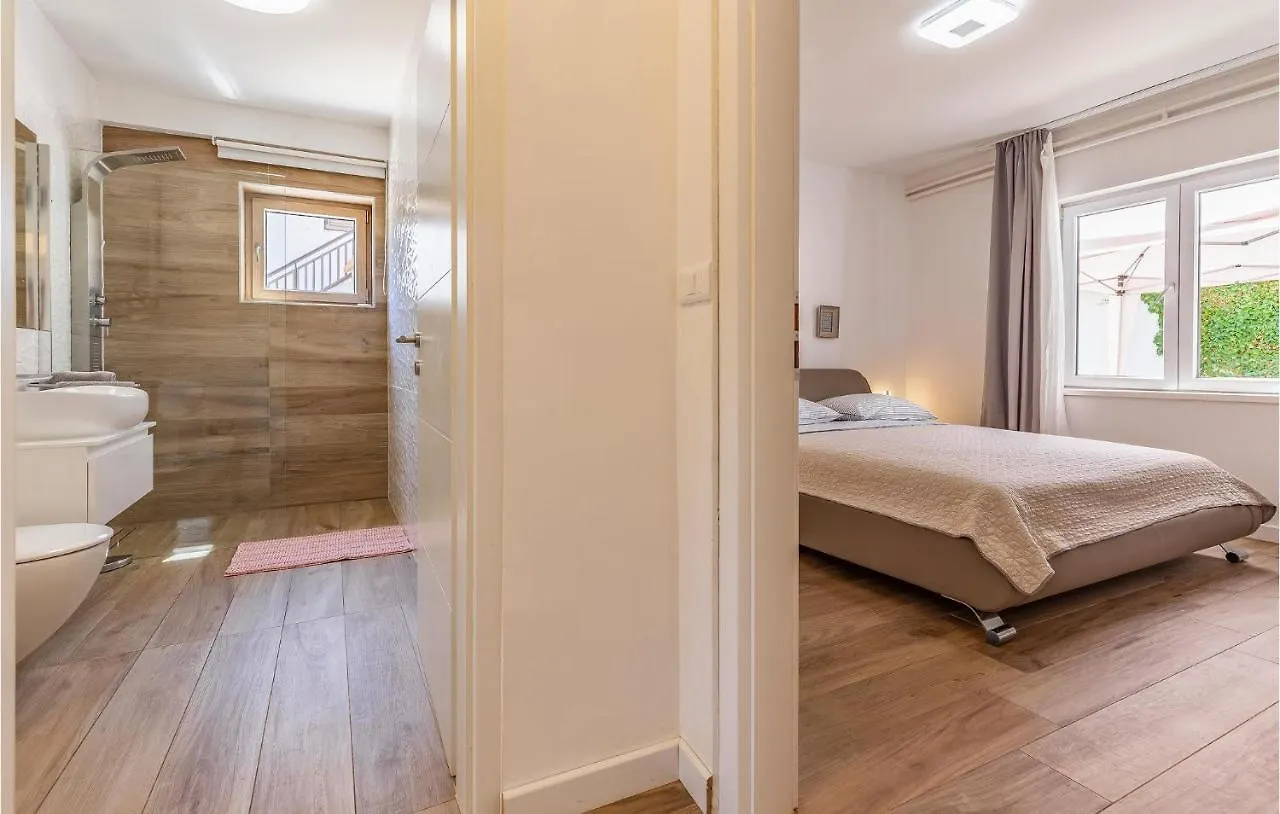 2 Bedroom Gorgeous Apartment In Medulin Croatia
