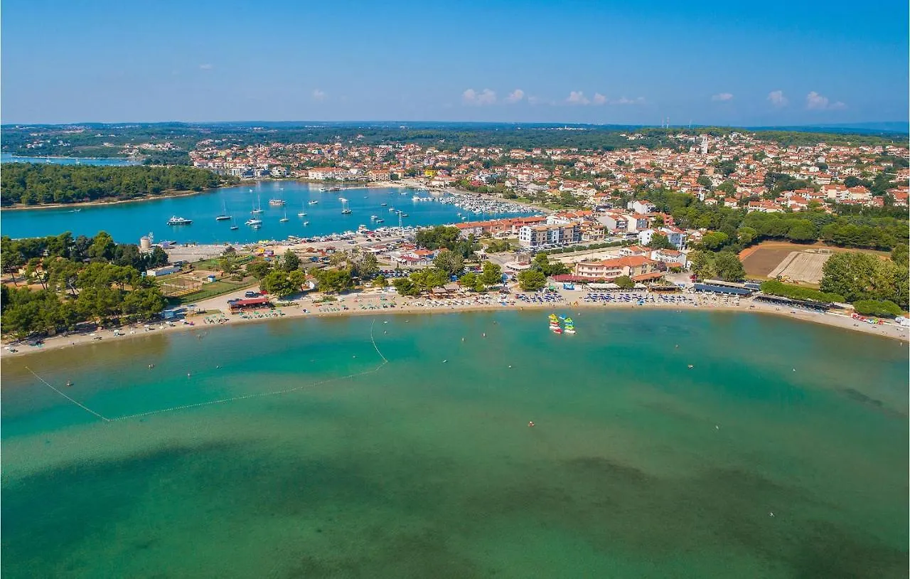 2 Bedroom Gorgeous Apartment In Medulin